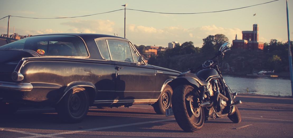 Autem nebo motorkou se člověk dostane tam, kam potřebuje, rychle